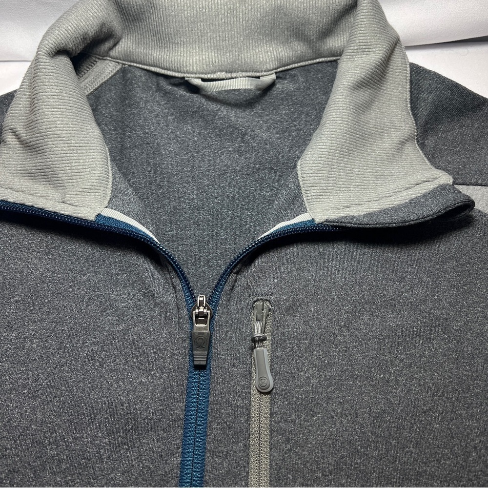 Lululemon Men’s Lightweight Jacket - Grey - Size Medium - Picture 6 of 9
